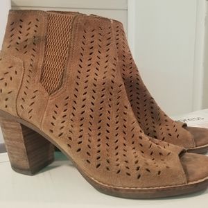 TOMS suade pep-toe low rise boot